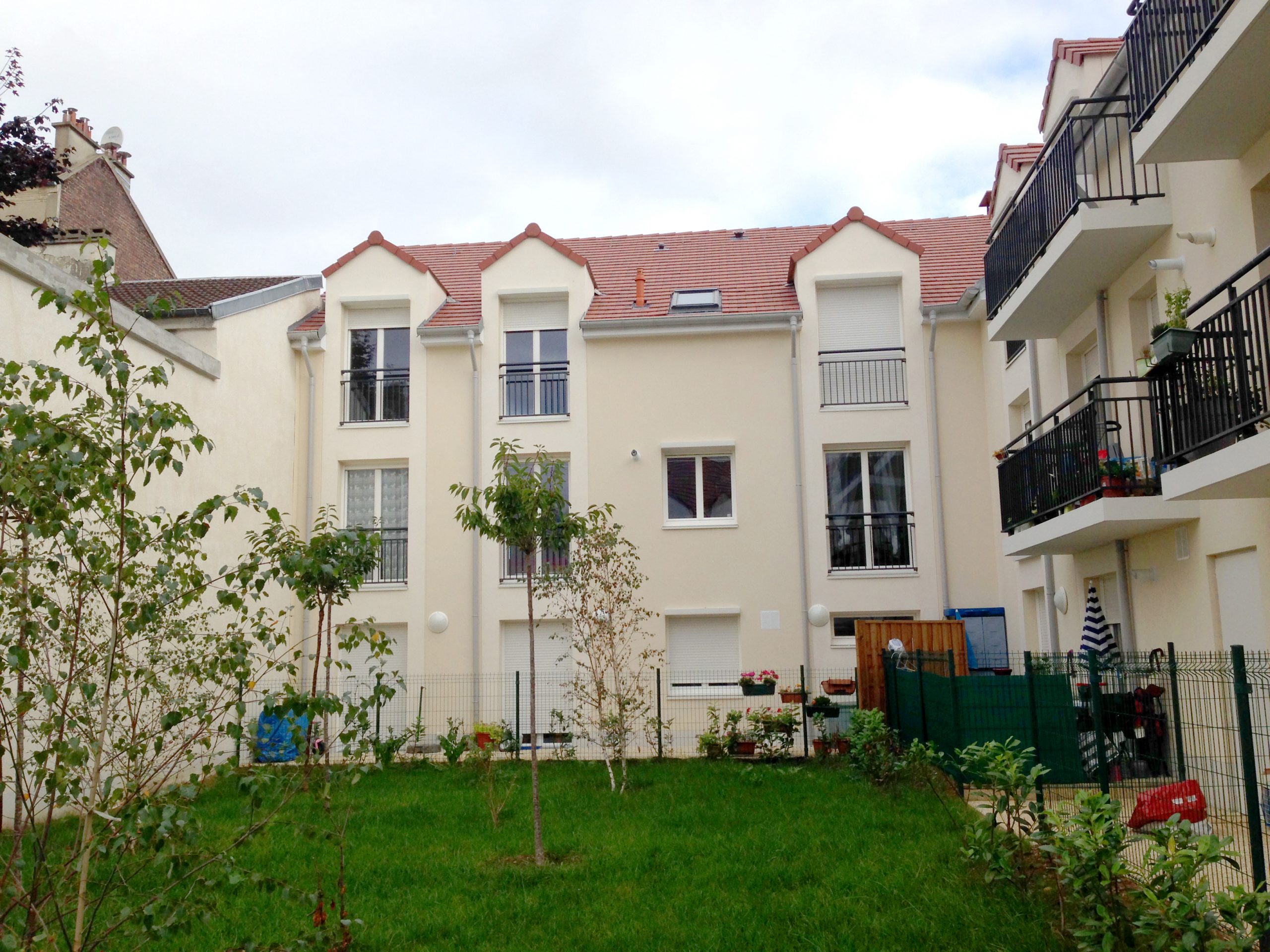 31 Logements Sociaux Pantin Photo Jardin